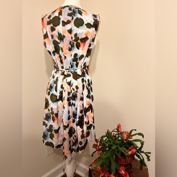 Vera Wang Dress - Picture 2 of 6